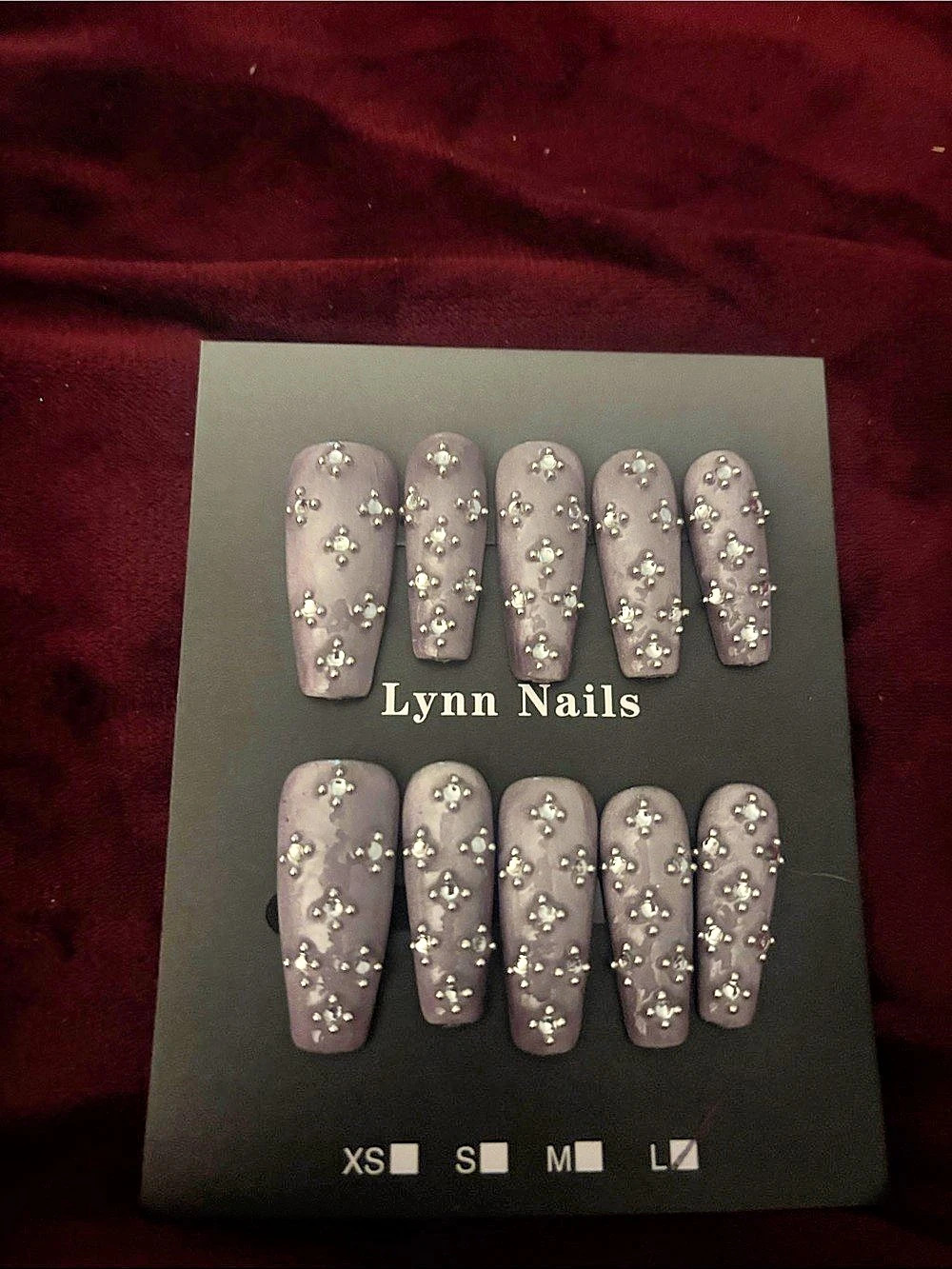 Lynn Nails Rhinestone Gray Press-On Nails Medium NWT
